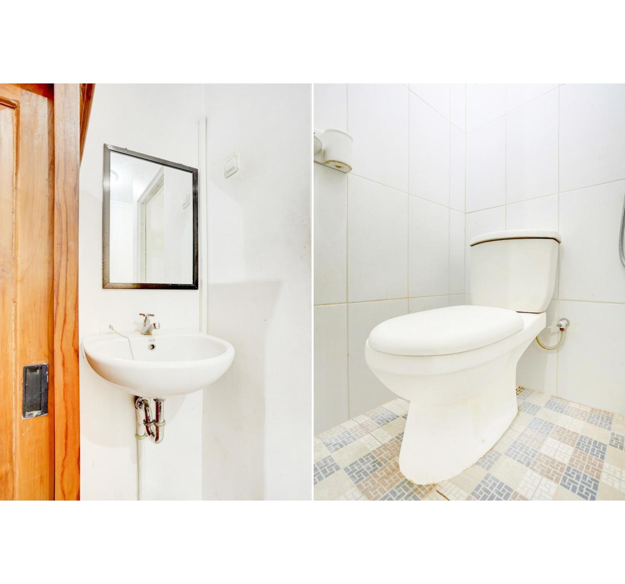 Super Oyo 3702 Homestay Bougenville Syariah Lamongan Ngoại thất bức ảnh